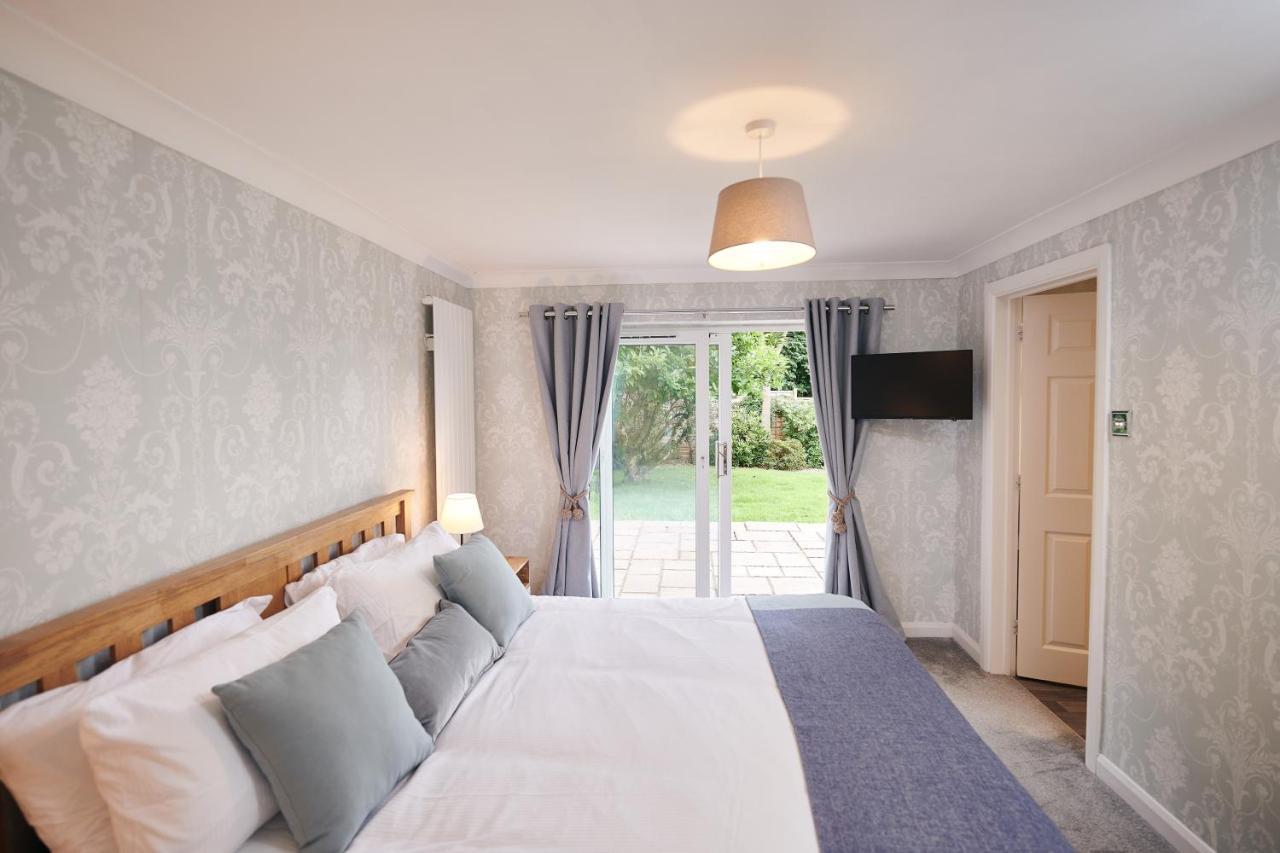 Sea Gem- Beautiful Family Home With Stunning Sea Views & Garden Тенби Екстериор снимка