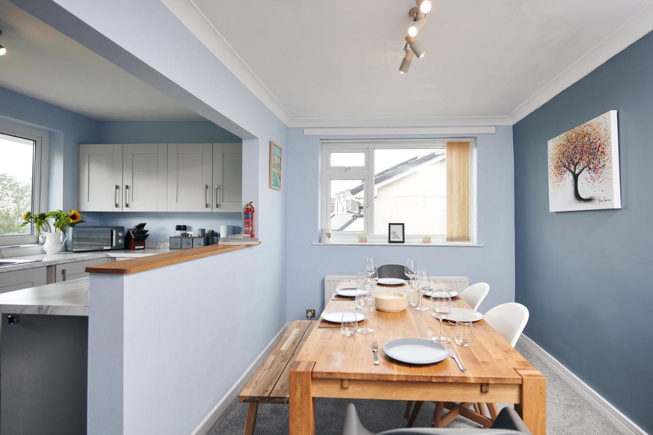 Sea Gem- Beautiful Family Home With Stunning Sea Views & Garden Тенби Екстериор снимка