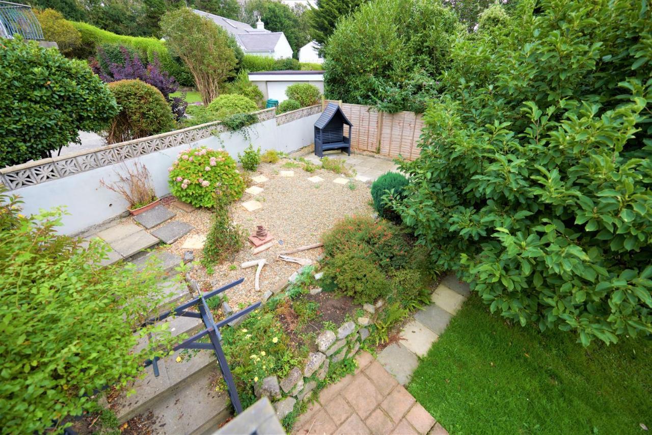 Sea Gem- Beautiful Family Home With Stunning Sea Views & Garden Тенби Екстериор снимка